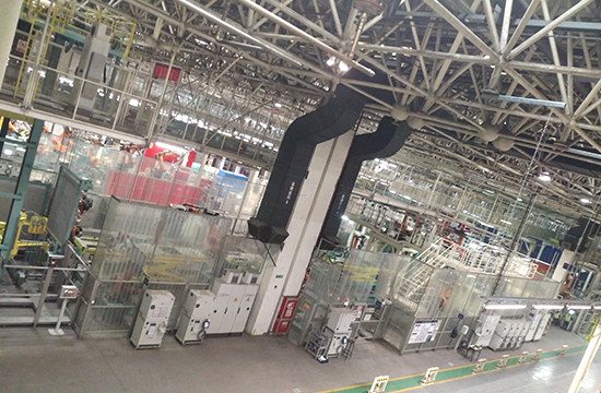 1725414493976332.jpg 北京奔馳主線+左右側圍